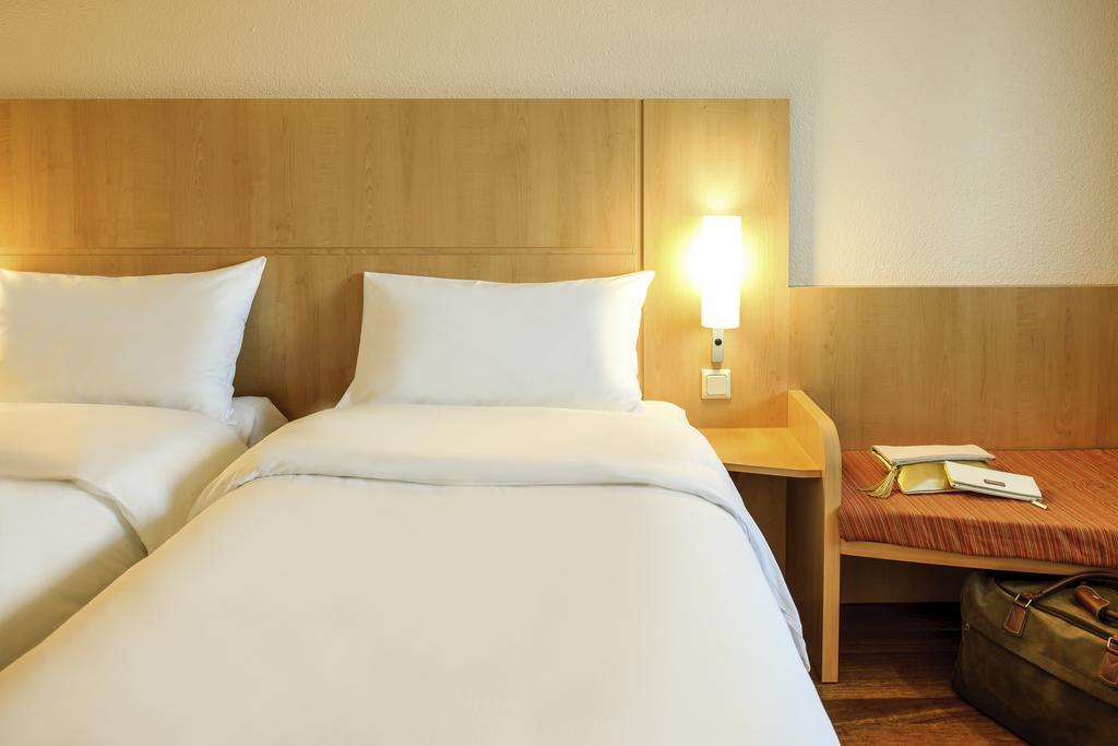 Ibis Chesterfield North - Barlborough Kültér fotó